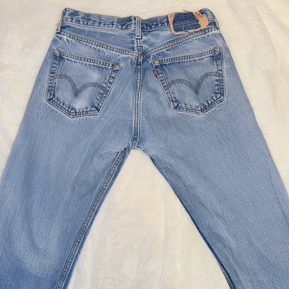 Women's LEVIES Light Blue Straight Jeans l - Picture 4 of 4